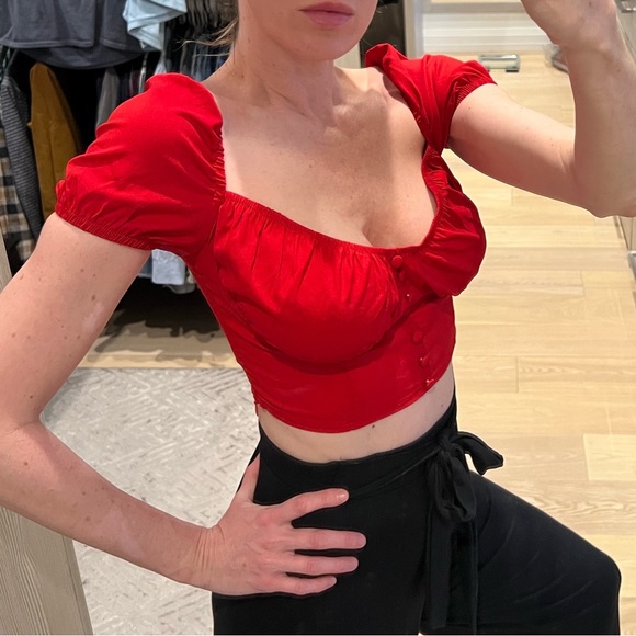 Red Bardot crop top NWOT - Picture 4 of 4